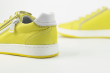 Kids' sports shoes in yellow shagreen Thumb