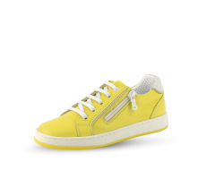 Kids' sports shoes in yellow shagreen