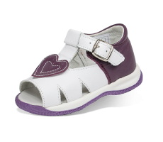 Children's sandals for girls with purple accents