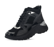 Ladies' sports boots in black colour