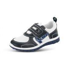 Kids' sports shoes in white and blue color