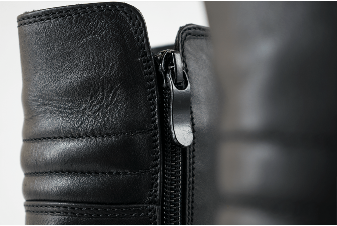 Черни дамски боти с ток