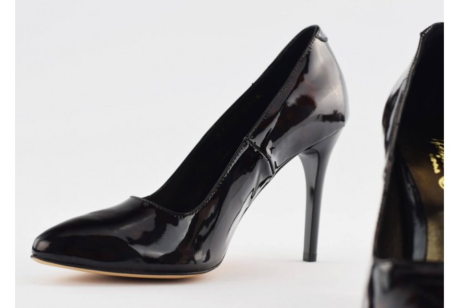 Дамски обувки на висок ток кафяв лак