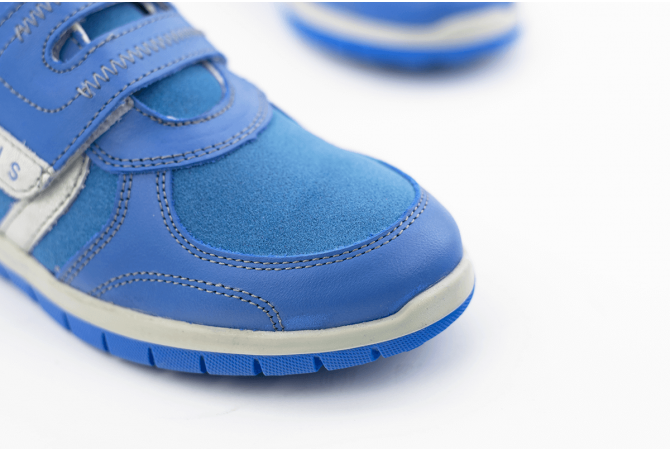 Kids' sports shoes in light blue nappa and suede