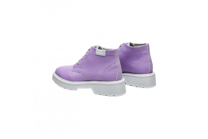 Дамски кларкове в светло лилав цвят