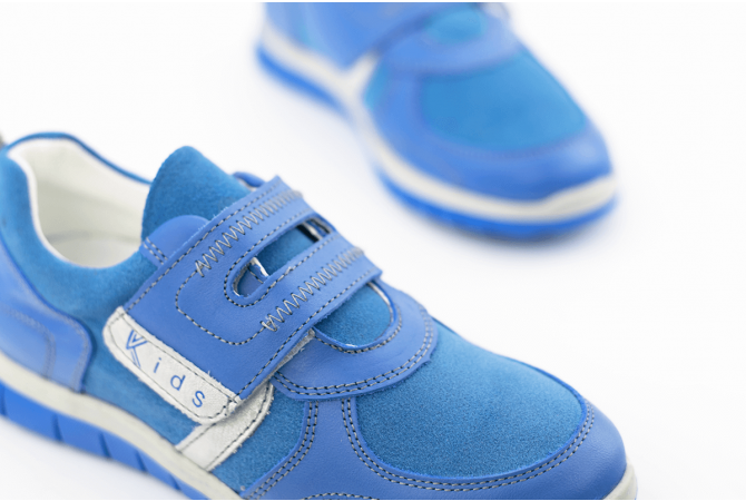 Kids' sports shoes in light blue nappa and suede