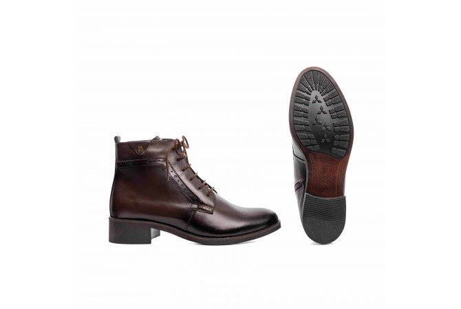 Дамски ежедевни боти в тъмнокафяв цвят