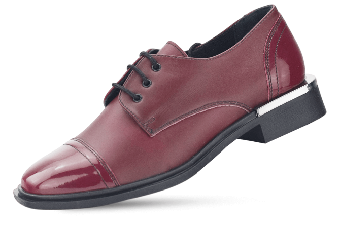 Дамски обувки с нисък ток и възки в цвят бордо