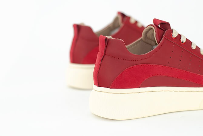 Дамски кецове в червен цвят